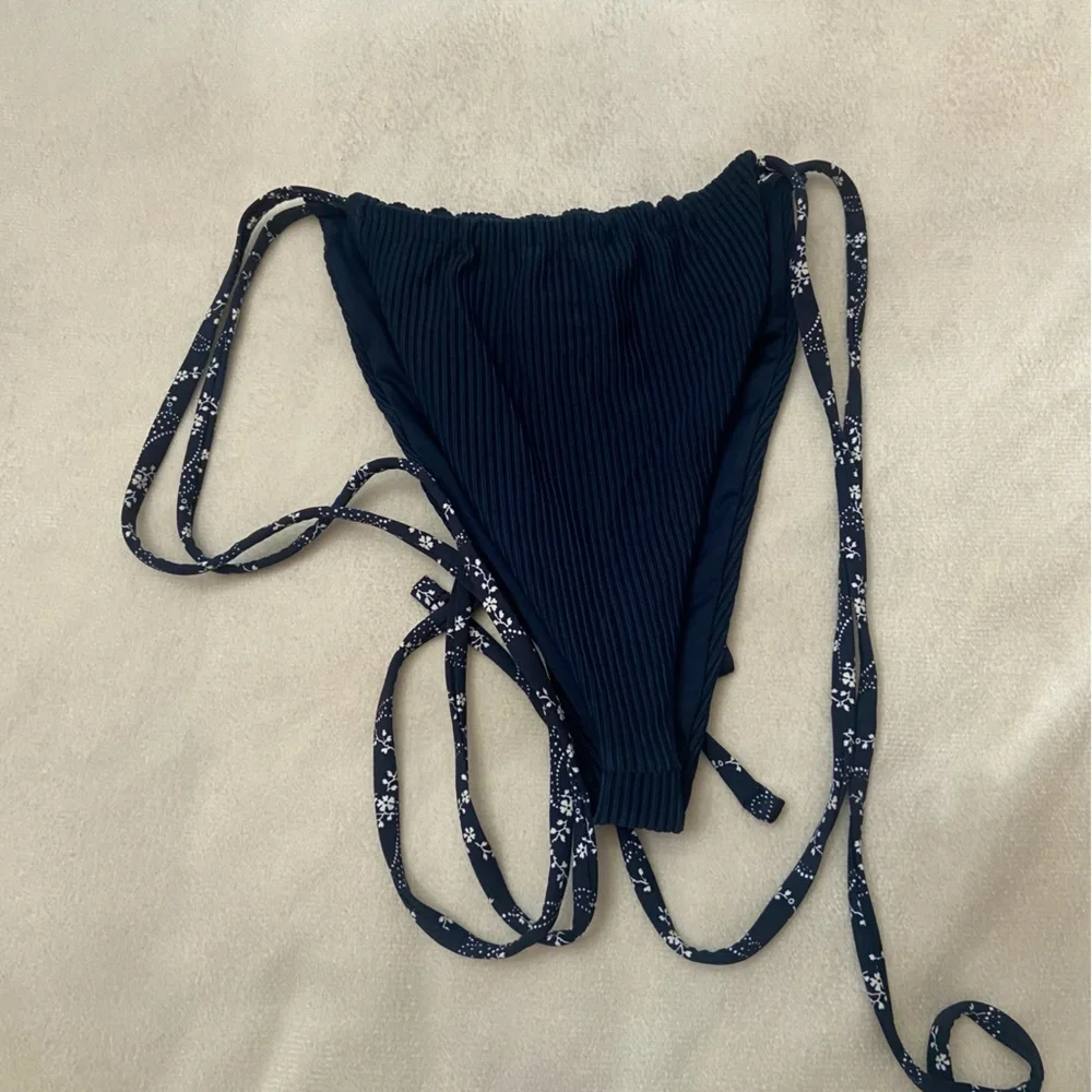 New! Frankie’s Bikini’s Tia ribbed thong string bikini bottom 3914